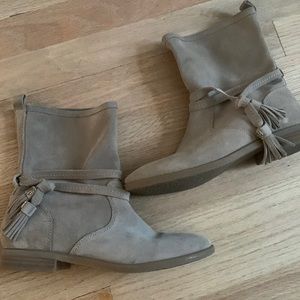 Tommy Hilfiger boots